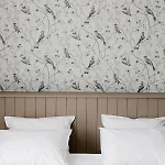 Hotel La *